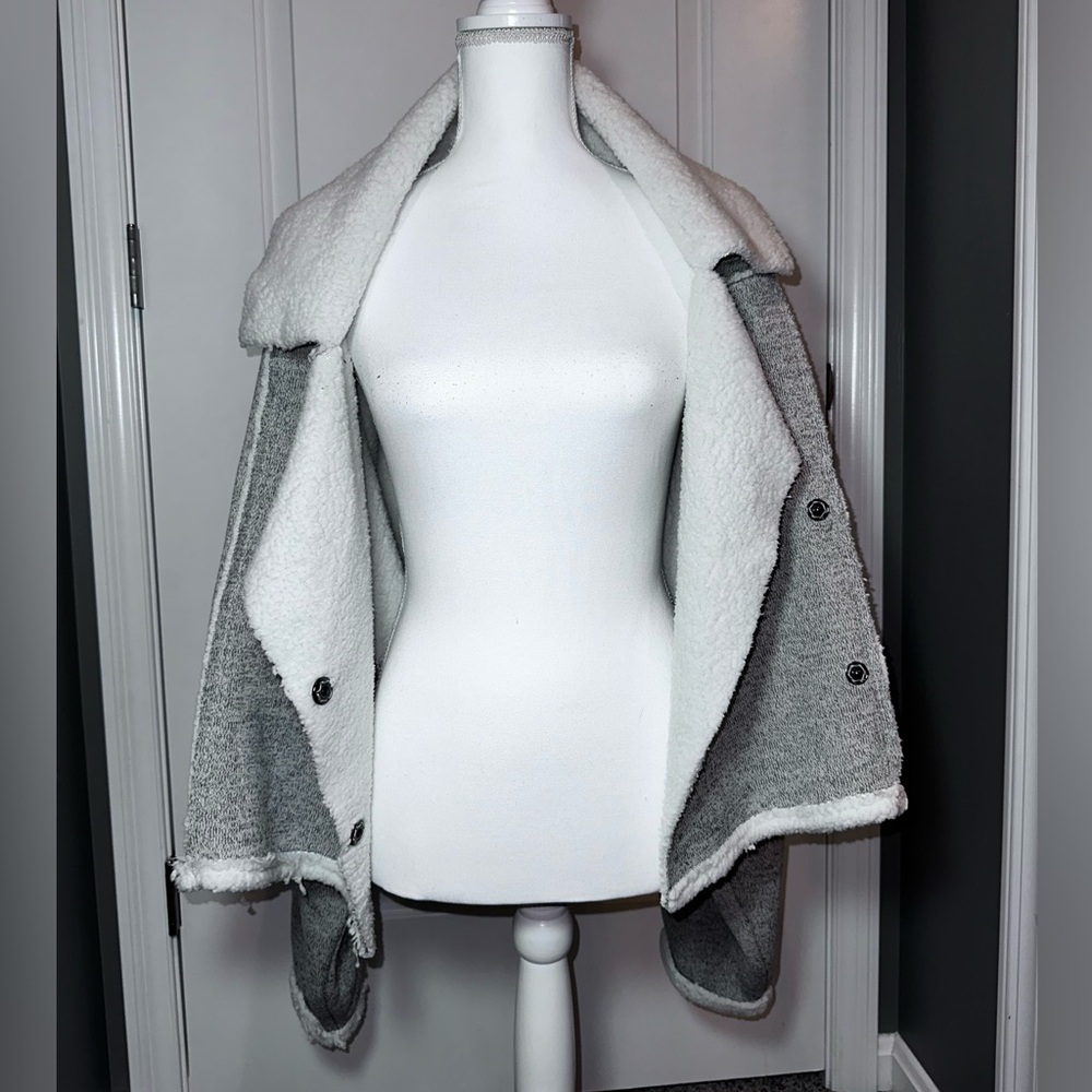 Free People Gray Sherpa Lined Jacket Cozy Faux Shearling Oversized M - Picture 4 of 10